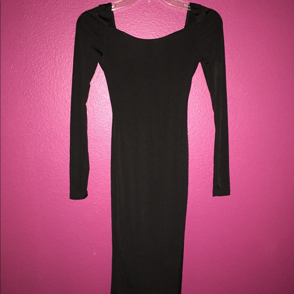Black long sleeve midi dress